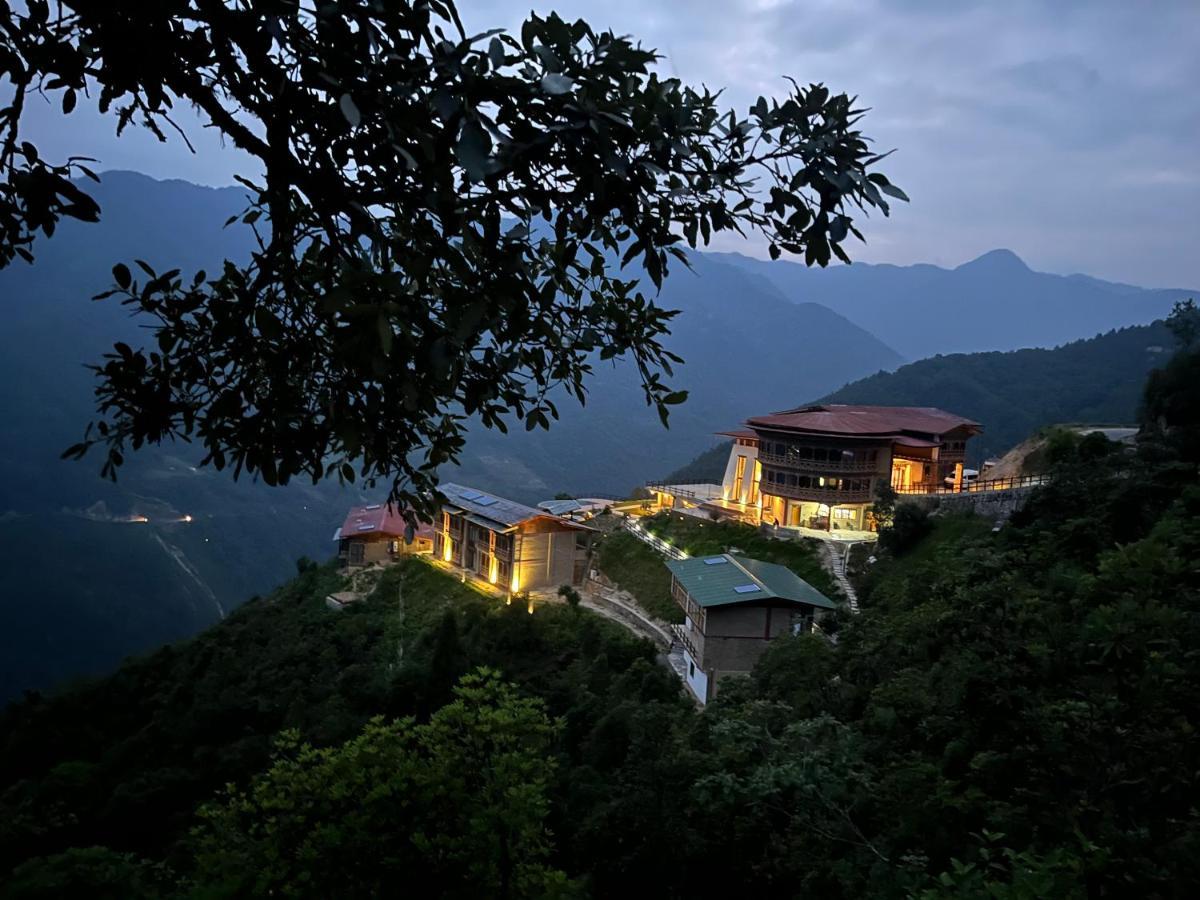 Willing Resort, Trongsa Kagha Exterior photo