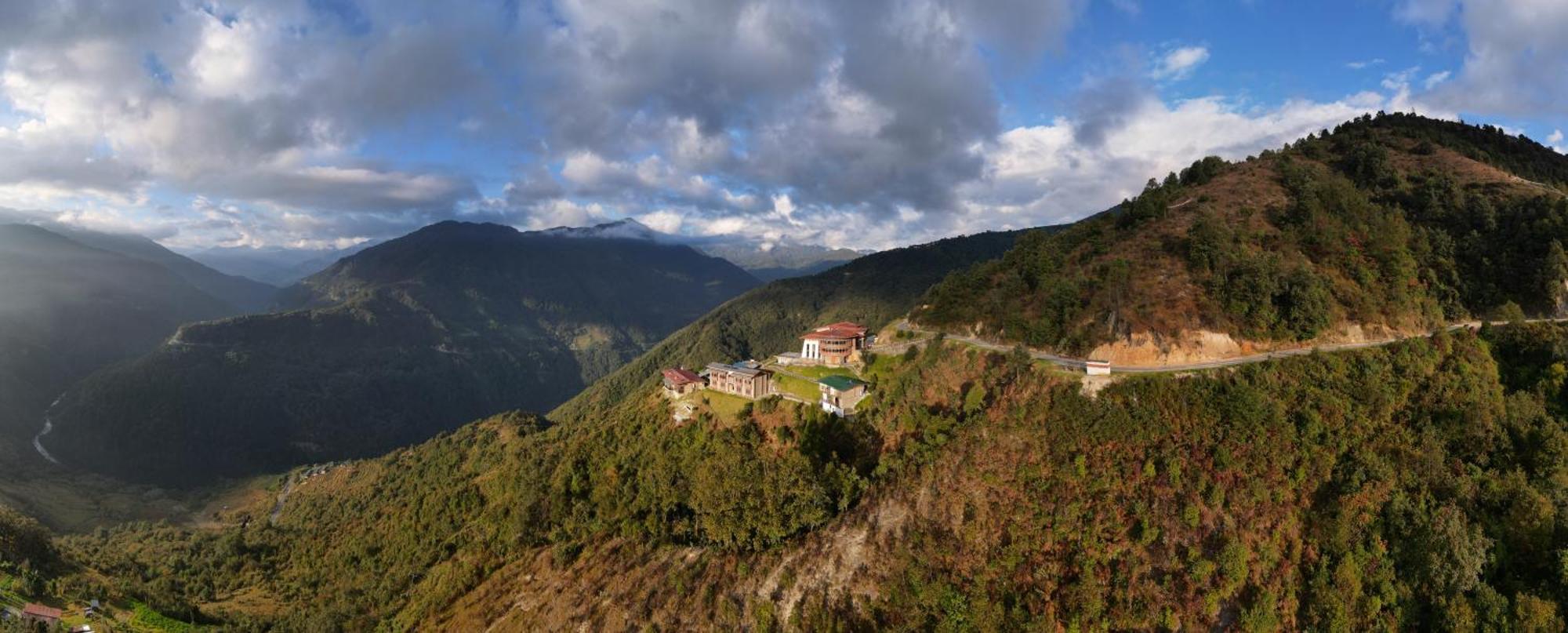 Willing Resort, Trongsa Kagha Exterior photo