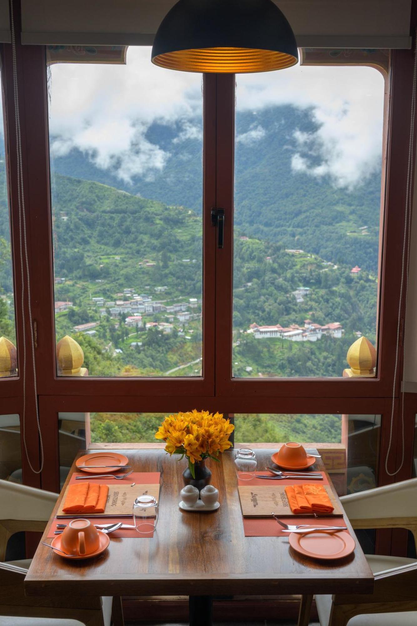 Willing Resort, Trongsa Kagha Exterior photo